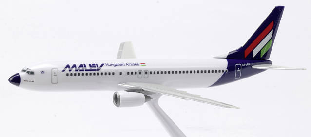 Malév Boeing 737-800. This item comes / came in Wooster branded packaging.