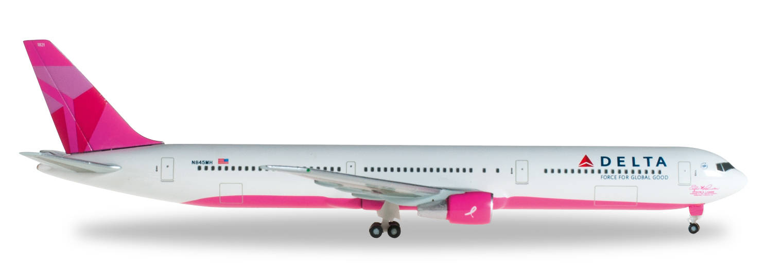 Delta Air Lines Boeing 767-400 "Pink Plane"