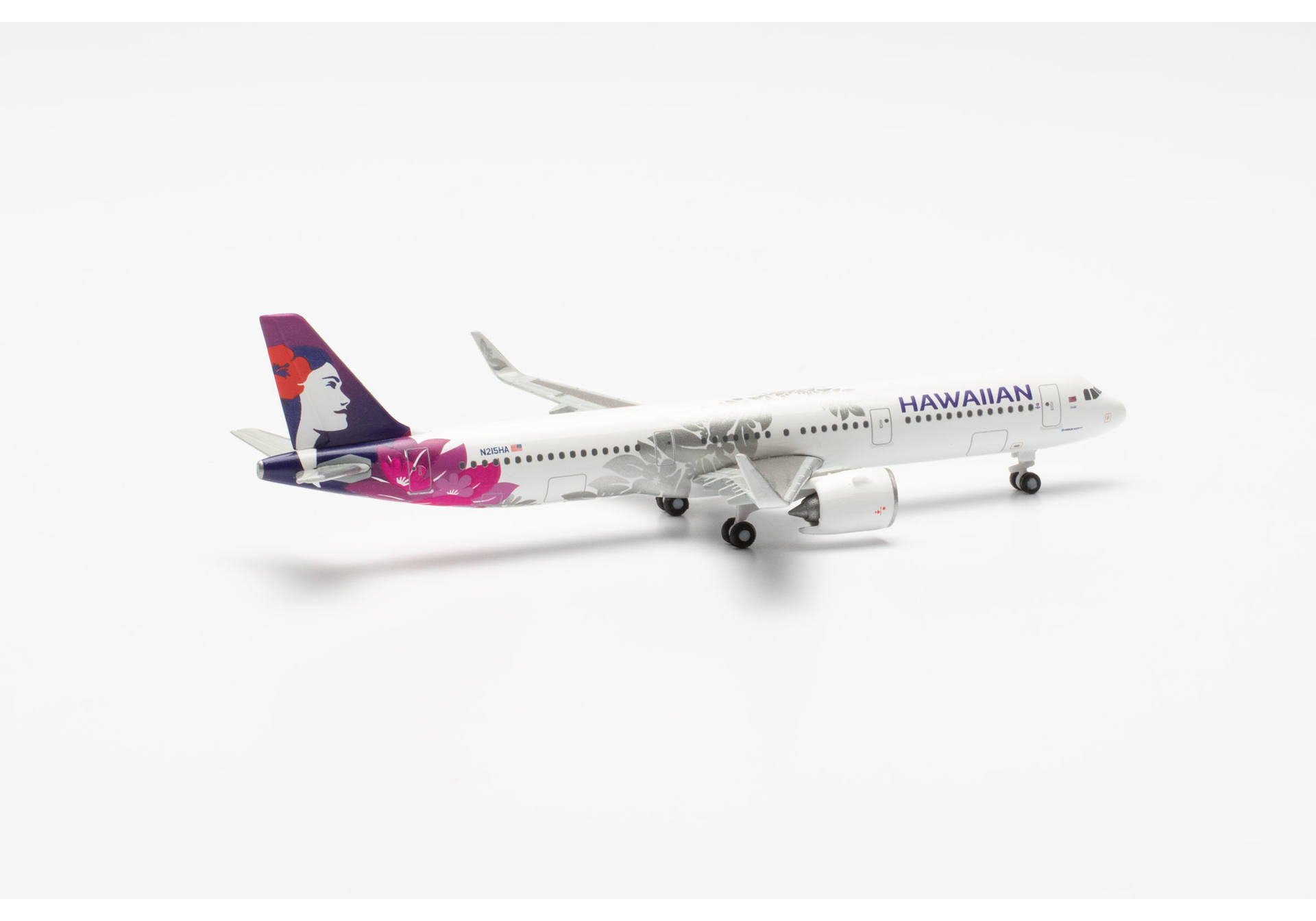 Hawaiian Airlines Airbus A321neo - N215HA "Uhiuhi"