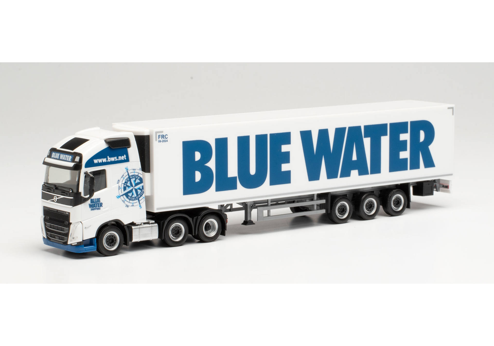 Volvo FH Gl. XL 2020 6×2 refrigerated box semitrailer "Blue Water" (DK)
