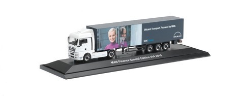 MAN TGX XLX suitcase saddle train