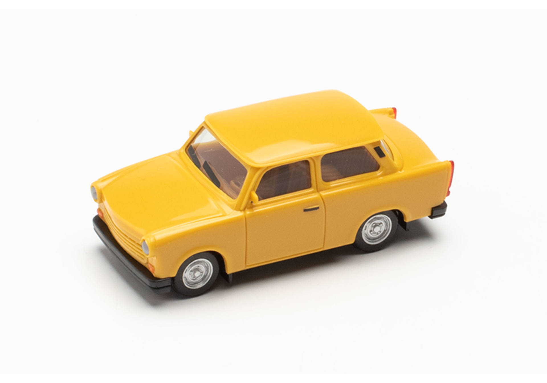 Trabant 1.1, honey yellow