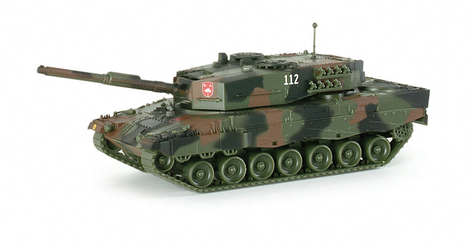 Leo 2A4 camouflaged Spain