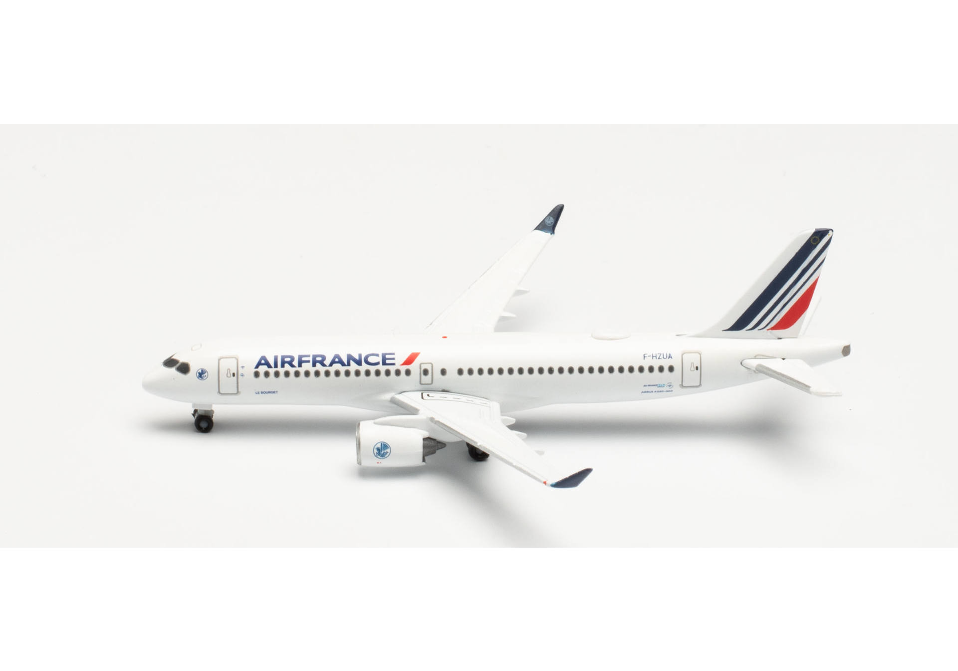 Air France Airbus A220-300 – F-HZUA “Le Bourget”