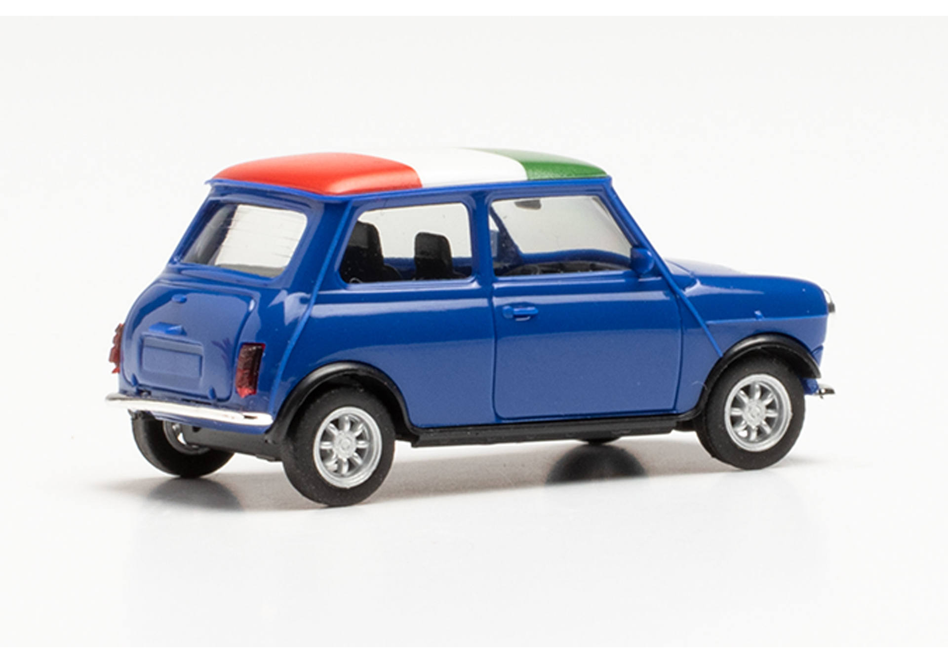 Mini Cooper EM 2021, Italy