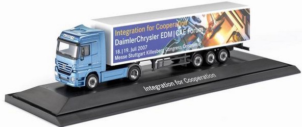Mercedes-Benz Actros LH '02 (V8) Case-sized traction special box