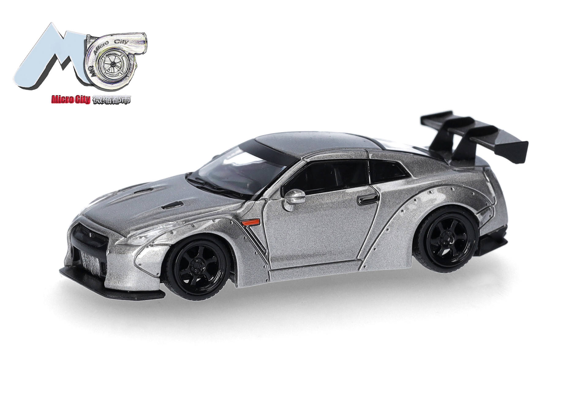MicroCity: Nissan GTR 35, silver