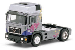 Man F90 2A with high roof limited edition
