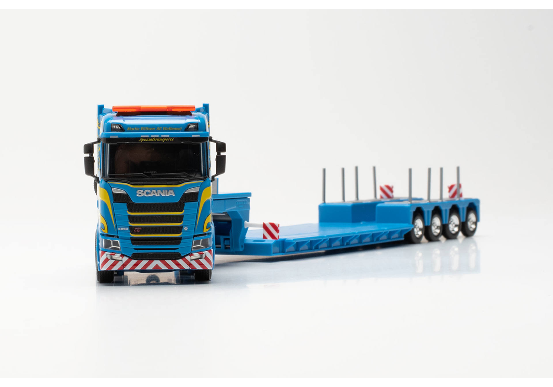 Scania CS 20 ND Tieflade-Sattelzug „Martin Wittwer AG“ (Schweiz/Wattenwil)