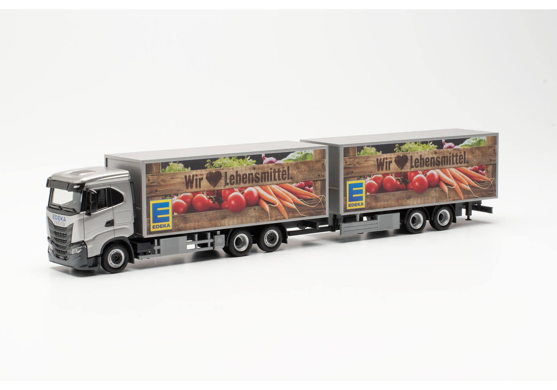 Iveco S-Way ND LNG Tandemkühlkoffer-Hängerzug „EDEKA“