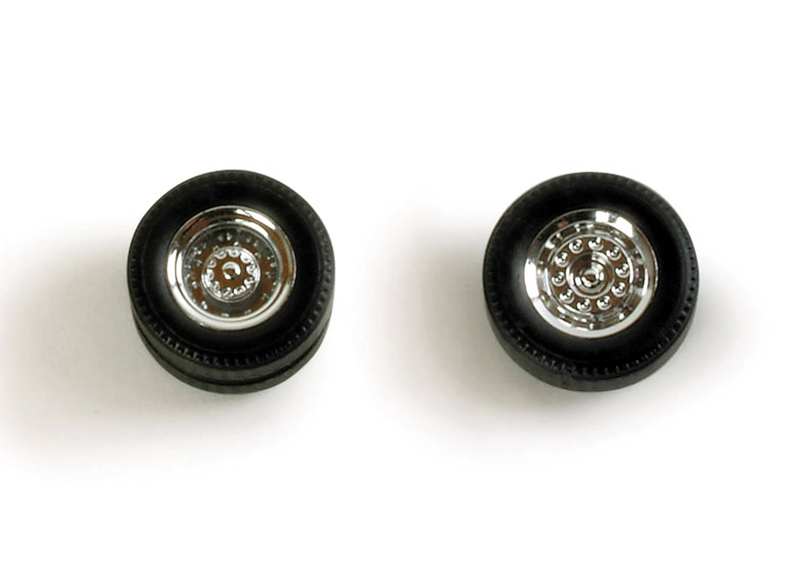 Set of wheels for rigid tractor, chromium plated, new generation