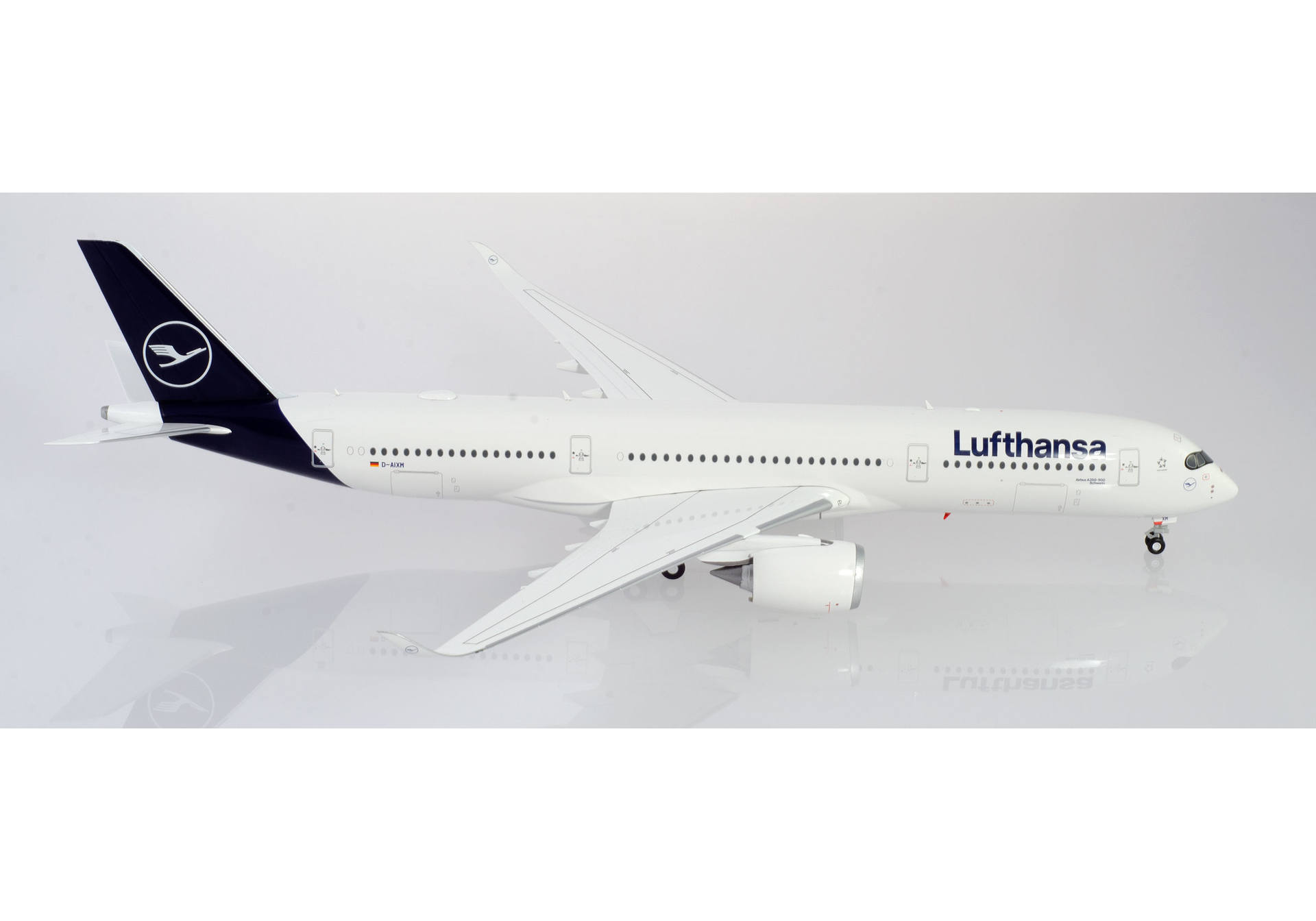 Lufthansa Airbus A350-900 - new colors