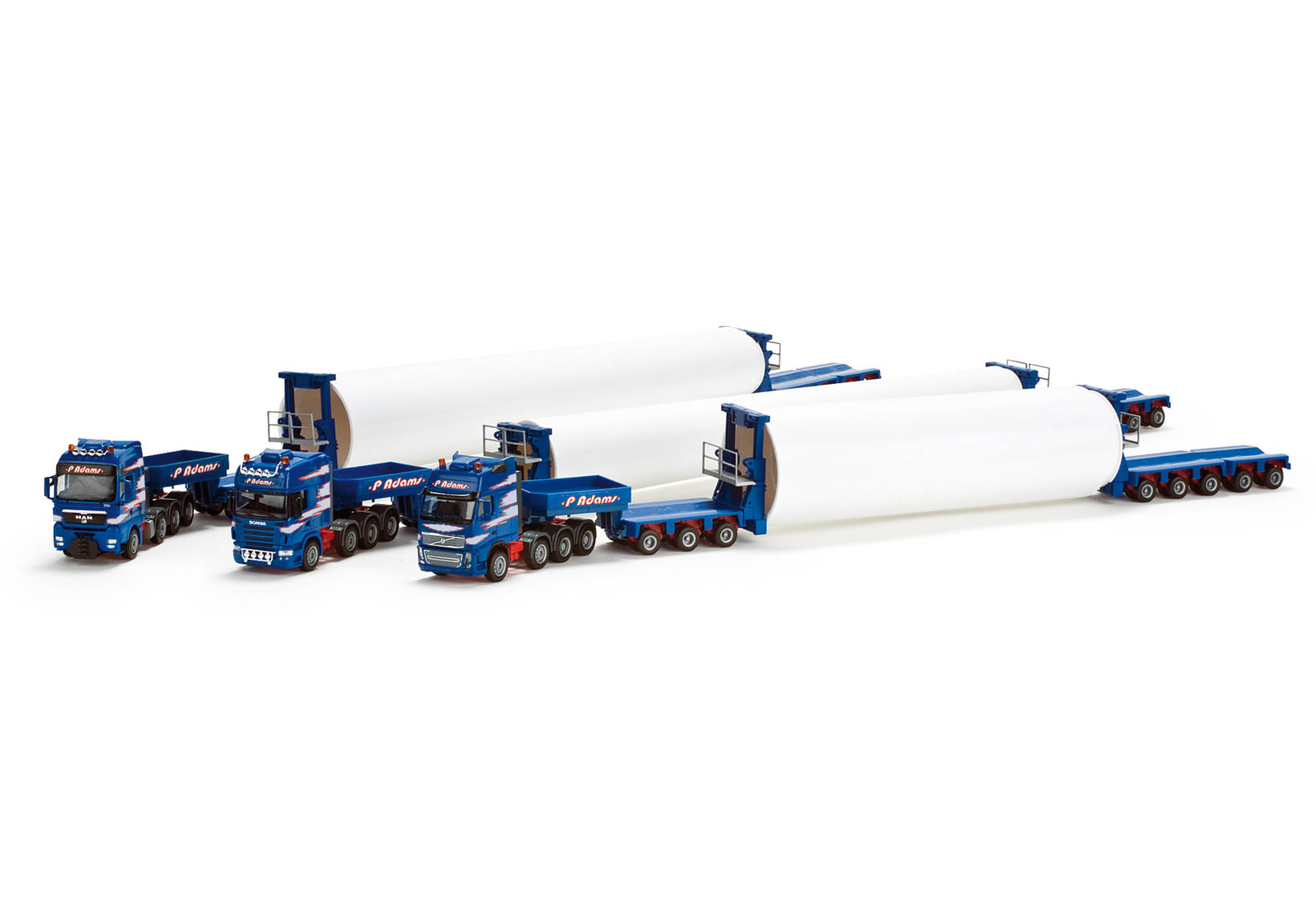Set with three low boy trailer trucks with parts for the wind turbine "P. Adams" (B)