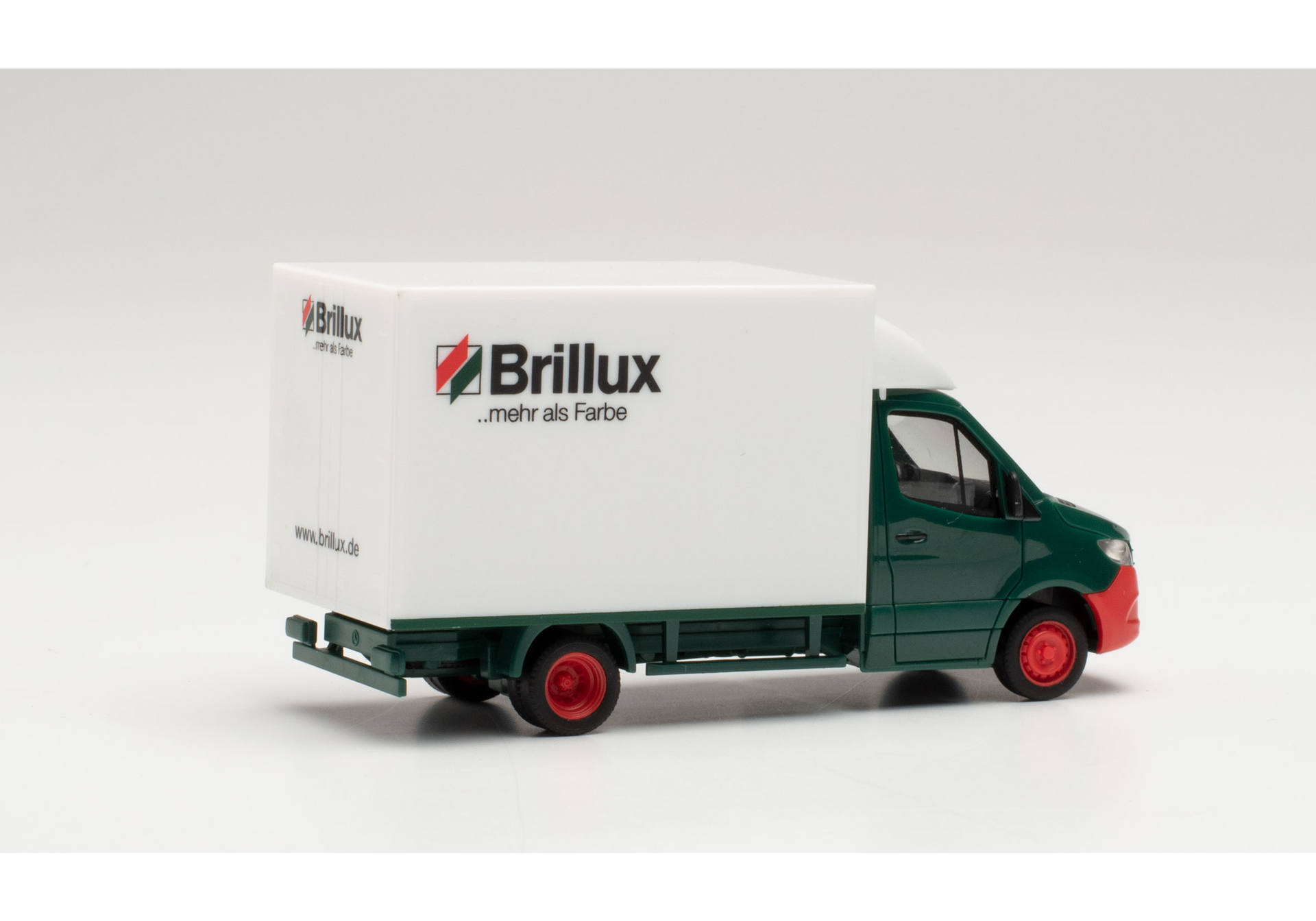 Mercedes-Benz Sprinter ‘18 box truck “Brillux Farben”