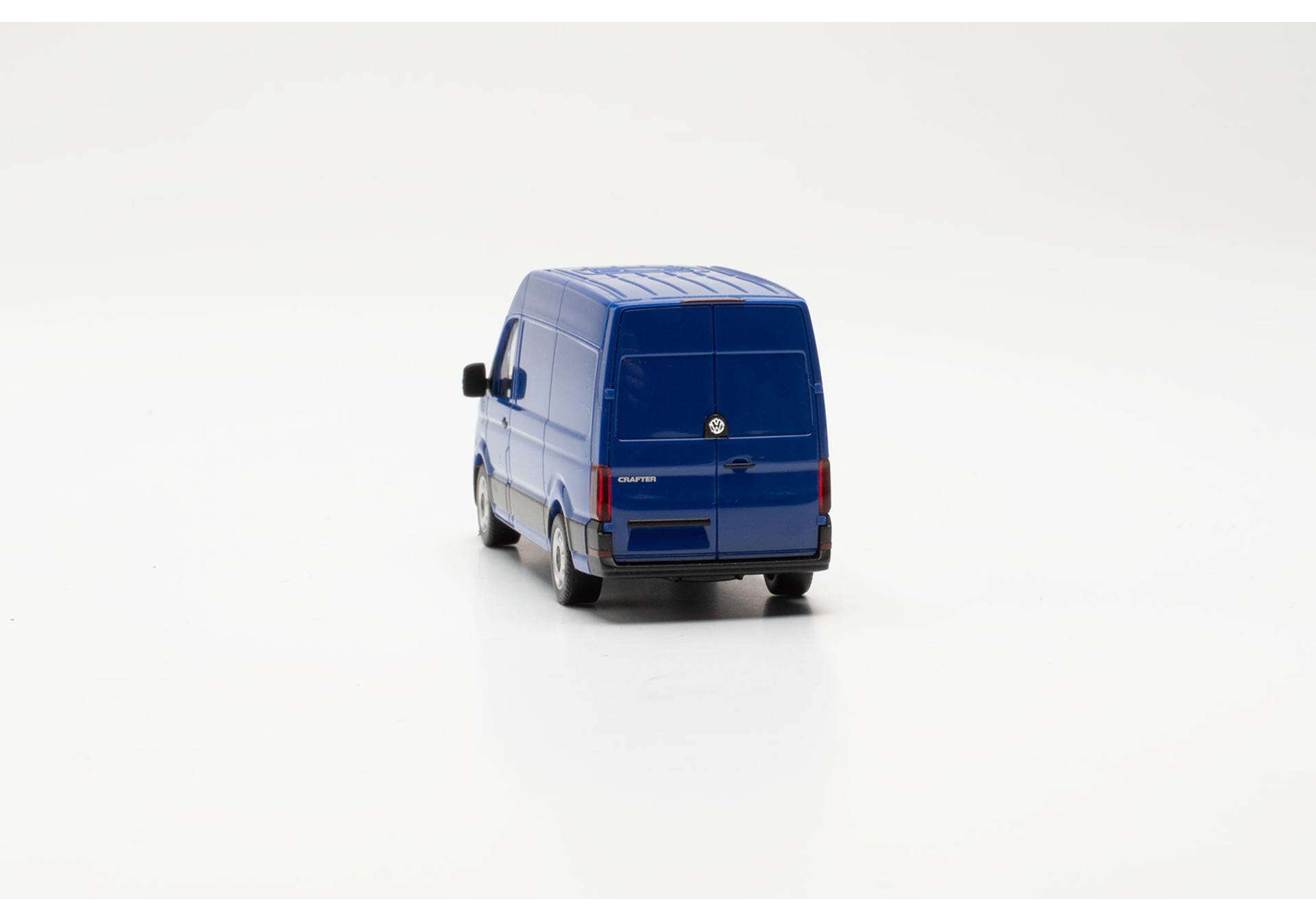 Volkswagen (VW) Crafter box high roof, ultramarine blue