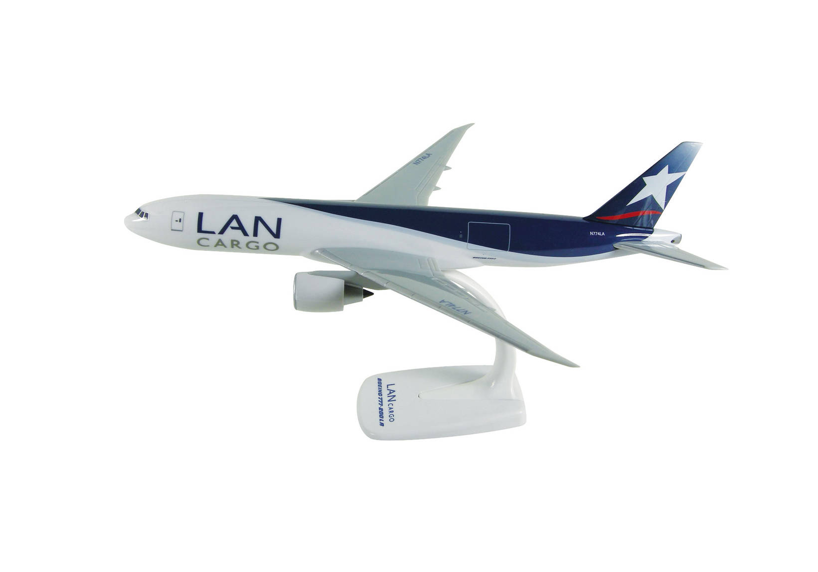 LAN Cargo Boeing 777F. This item comes / came in Wooster branded packaging.