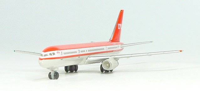LTU Boeing 757-200