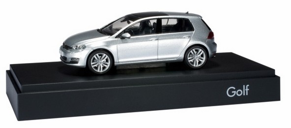 VW Golf 7 4-door