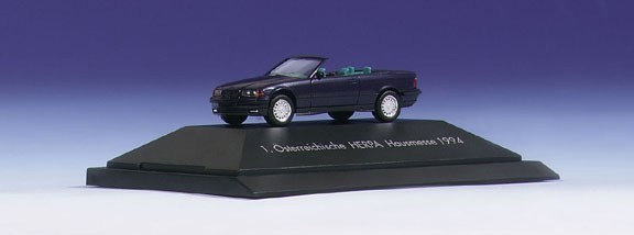 BMW 325i Cabrio with hardtop