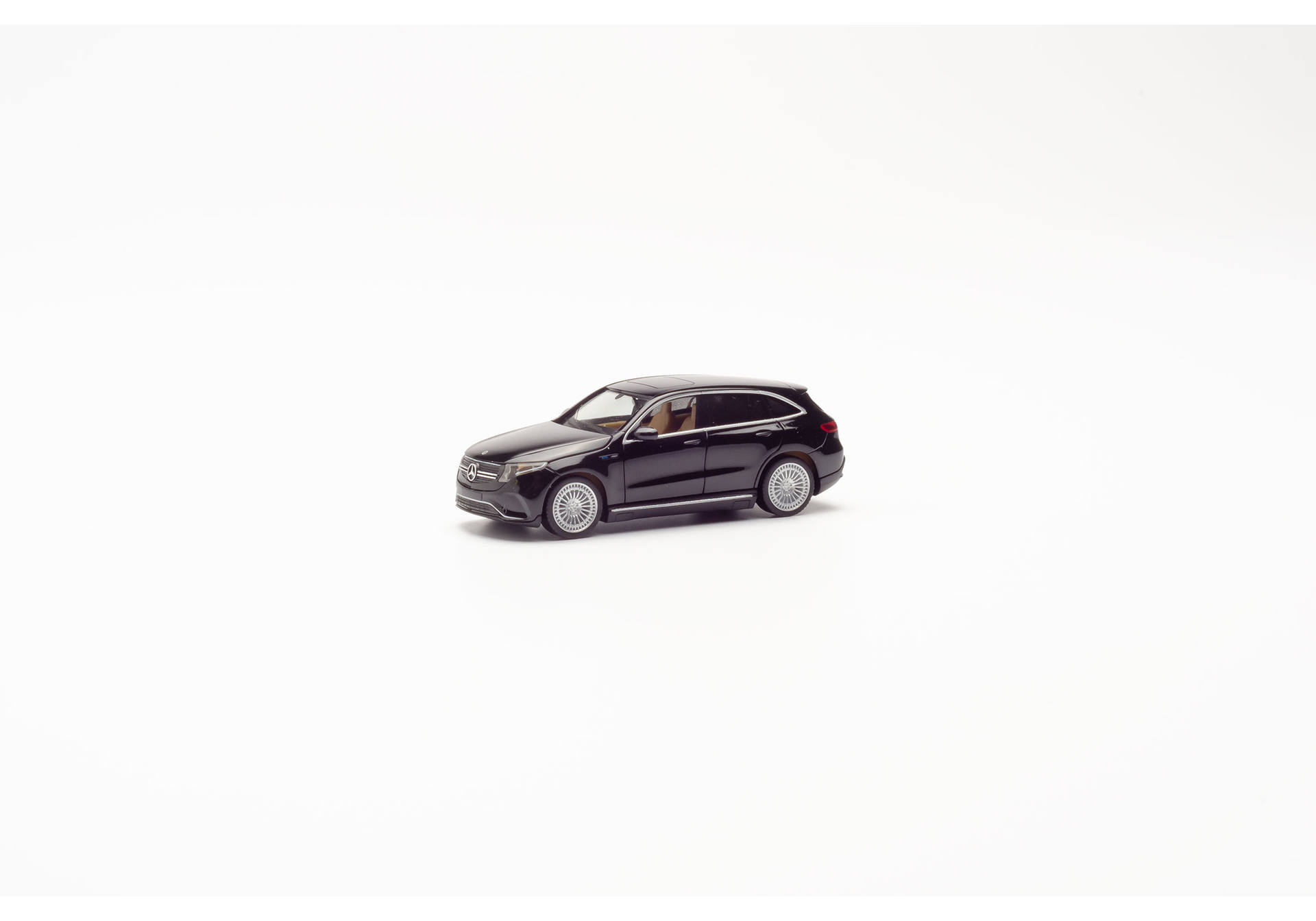 Mercedes-Benz EQC AMG, schwarz