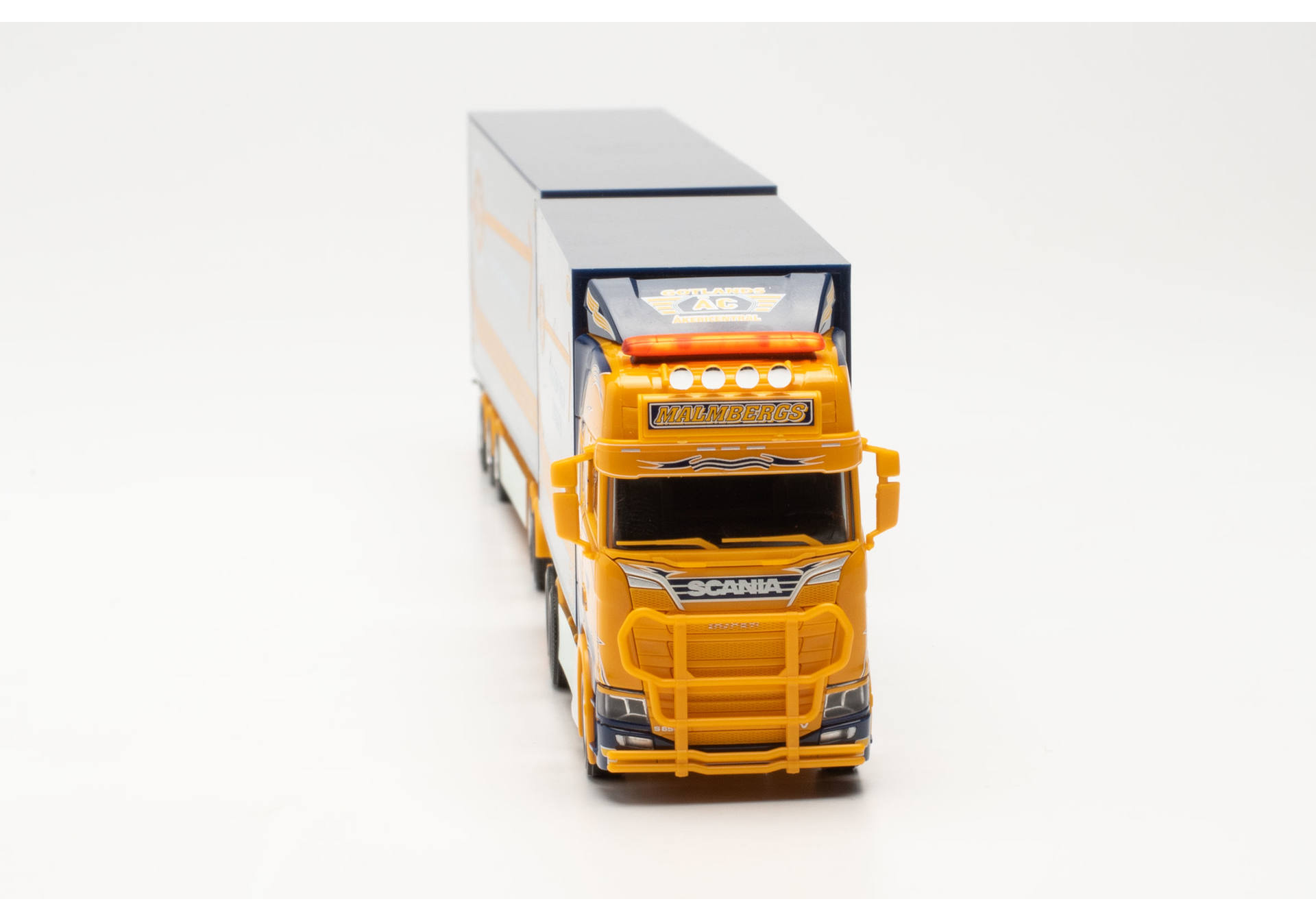 Scania CS20 high roof shwedish box truck "Malmbergs Akeri Gotland" (Sweden/Visby)