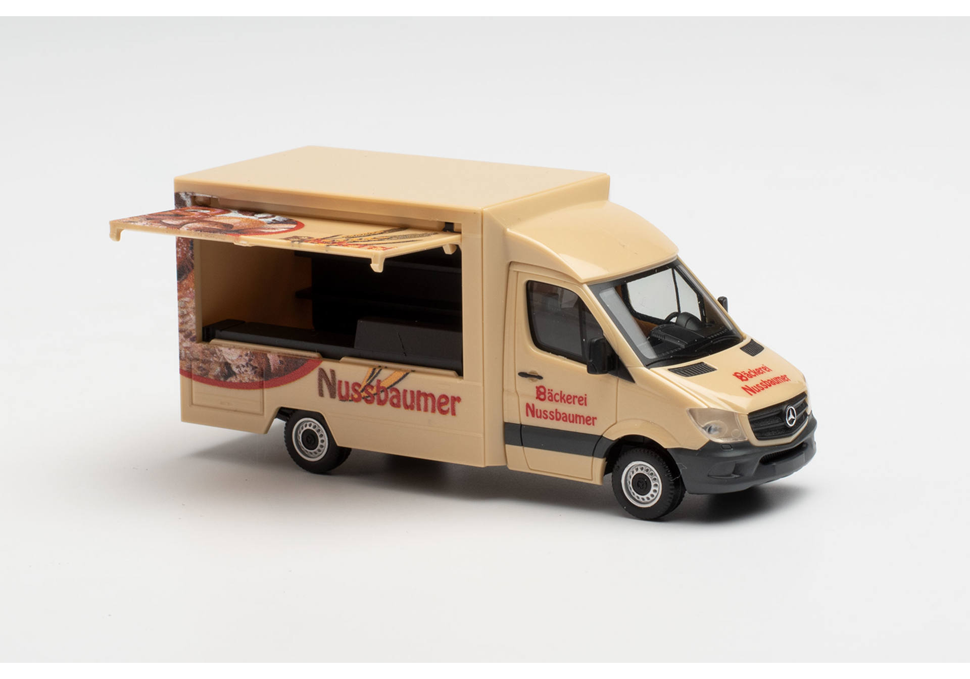 Mercedes-Benz Sprinter `13 Foodtruck „Bäckerei Nussbaumer“