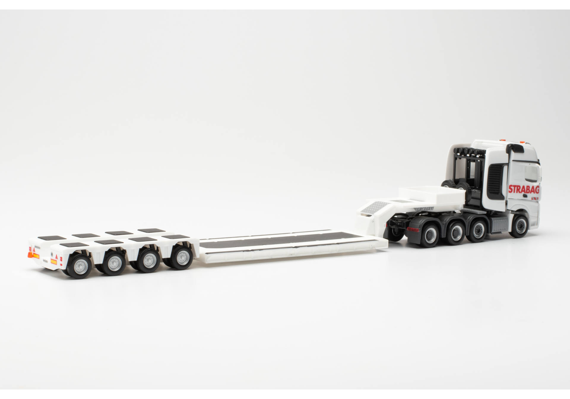 Mercedes-Benz Actros Gigaspace Tieflade-Sattelzug "STRABAG" (Österreich/Wien)