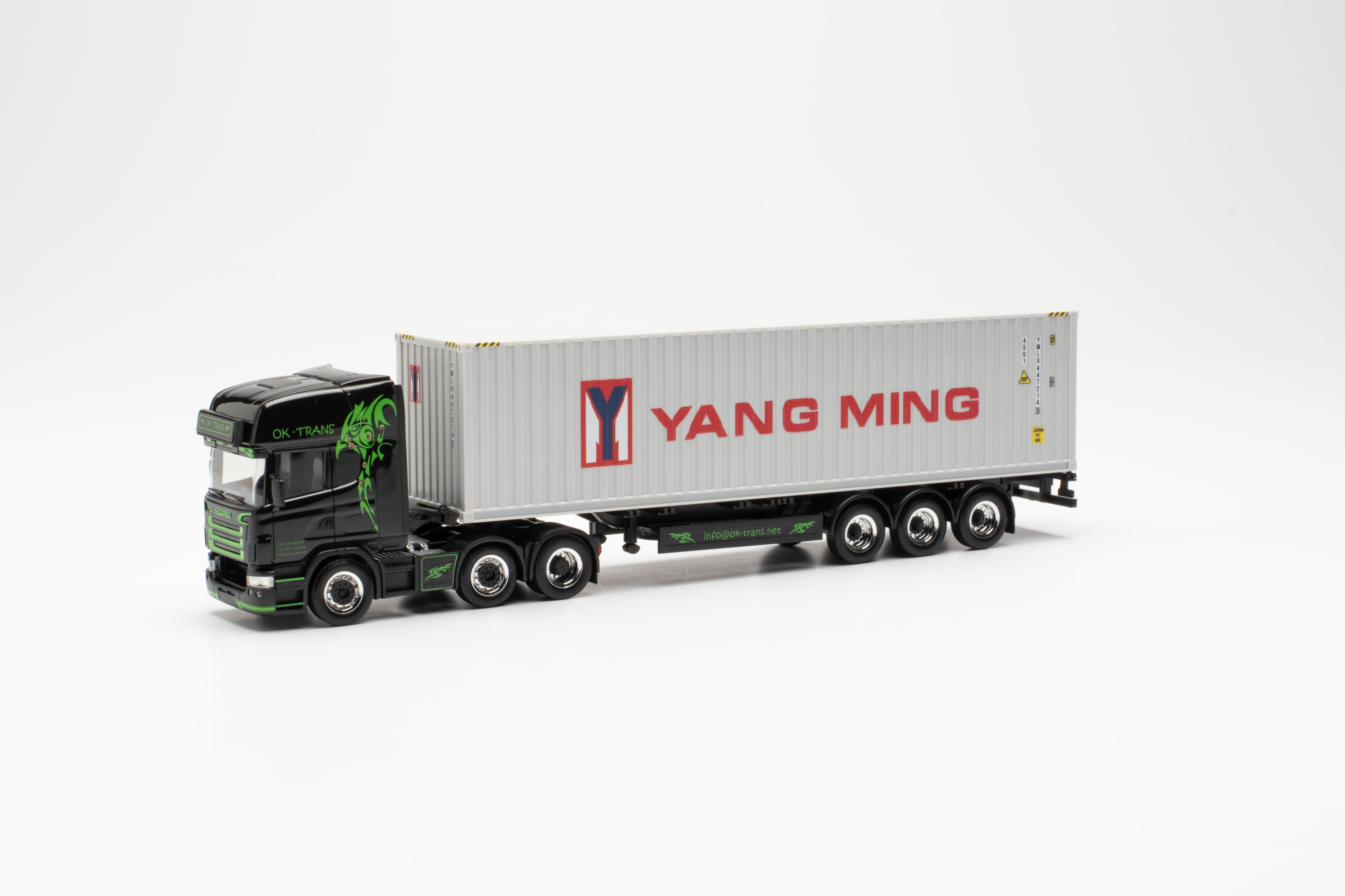 Scania R13 TL container semitrailer "OK-Trans/Yang-Ming"