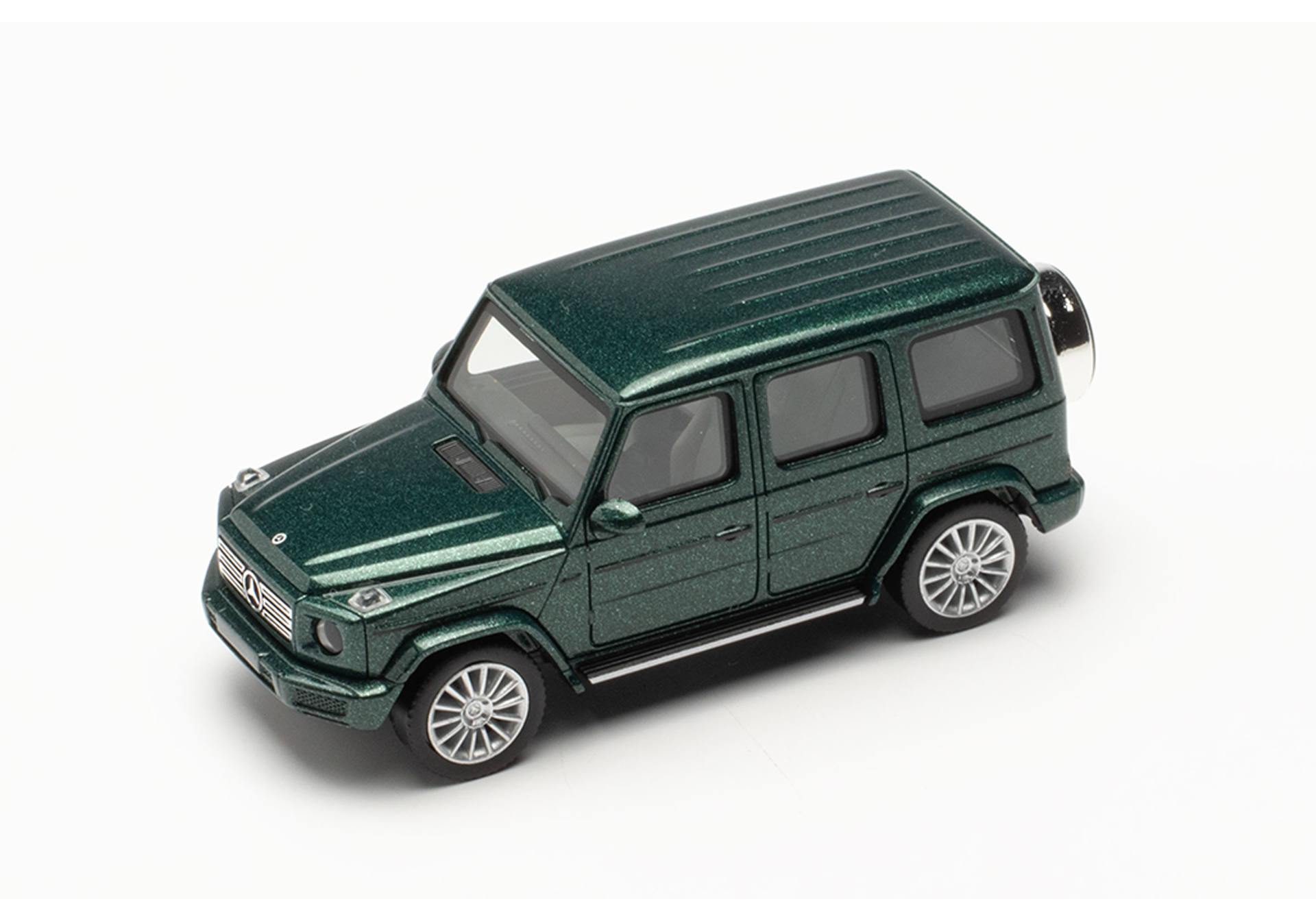 Mercedes-Benz G-Klasse mit AMG-Felgen, smaragdgrün metallic