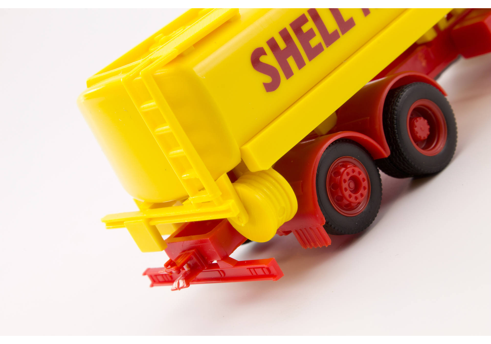 Scania 112 Tank-LKW "Shell"