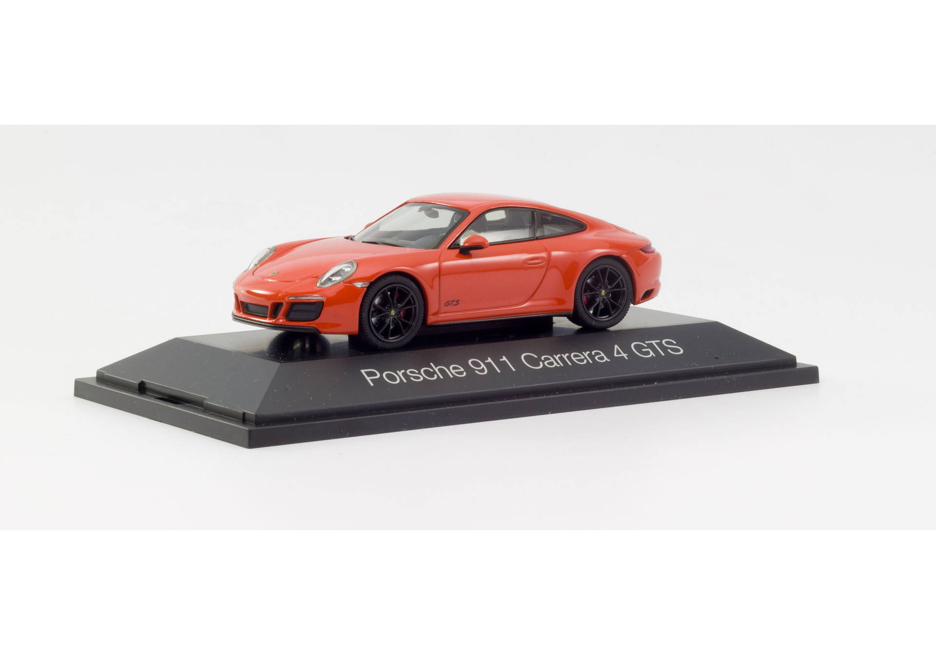 Porsche 911 Carrera 4 GTS, lavaorange