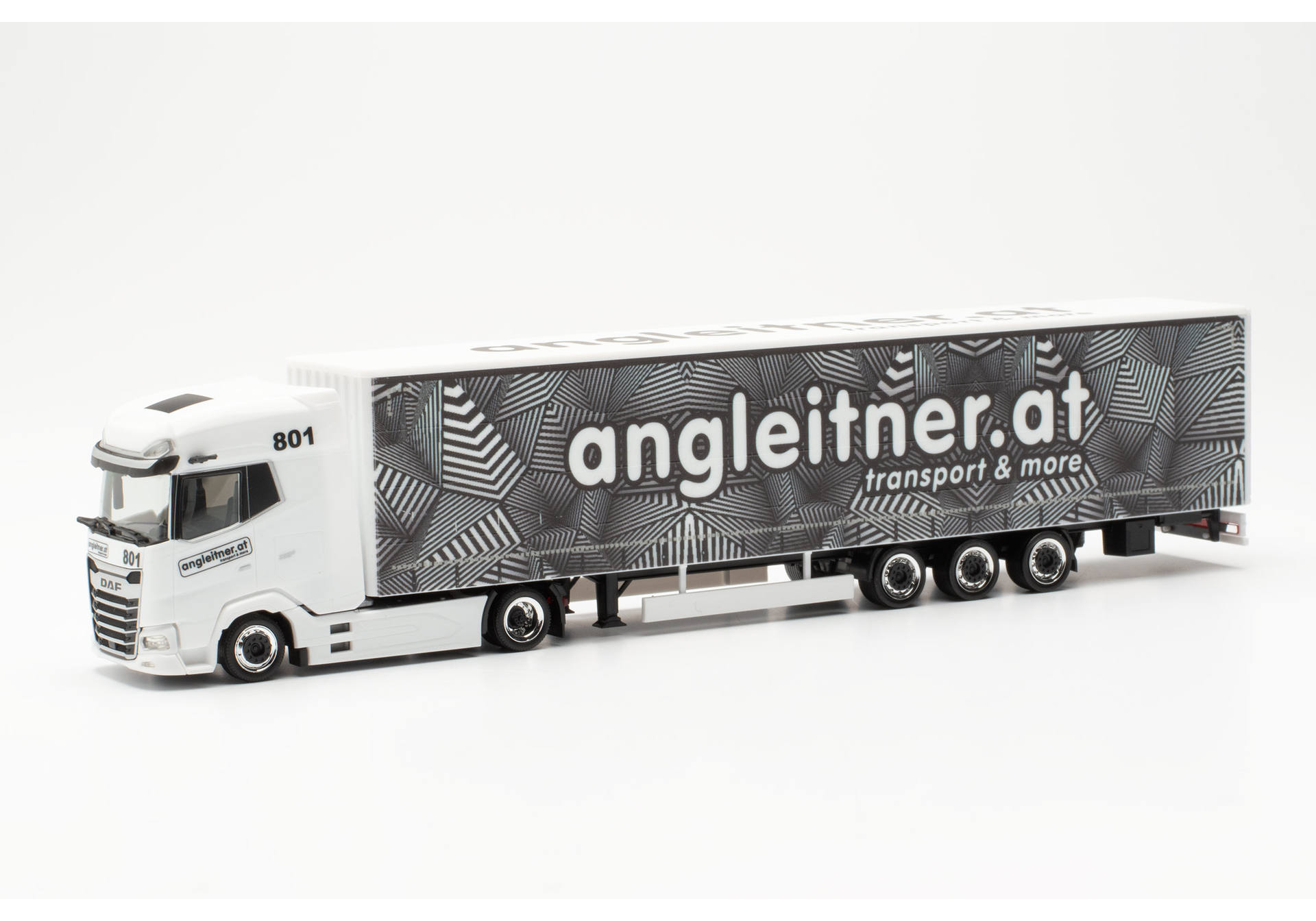 DAF XG+ volume curtain canvas semitrailer "Angleitner" (Austria)