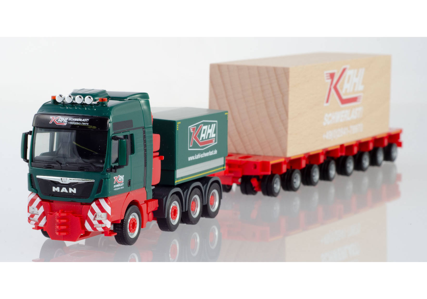 MAN TGX XXL Schwerlastzug mit Ballastpritsche und Ladung "Kahl Schwerlast" (Nordrhein-Westfalen / Moers)