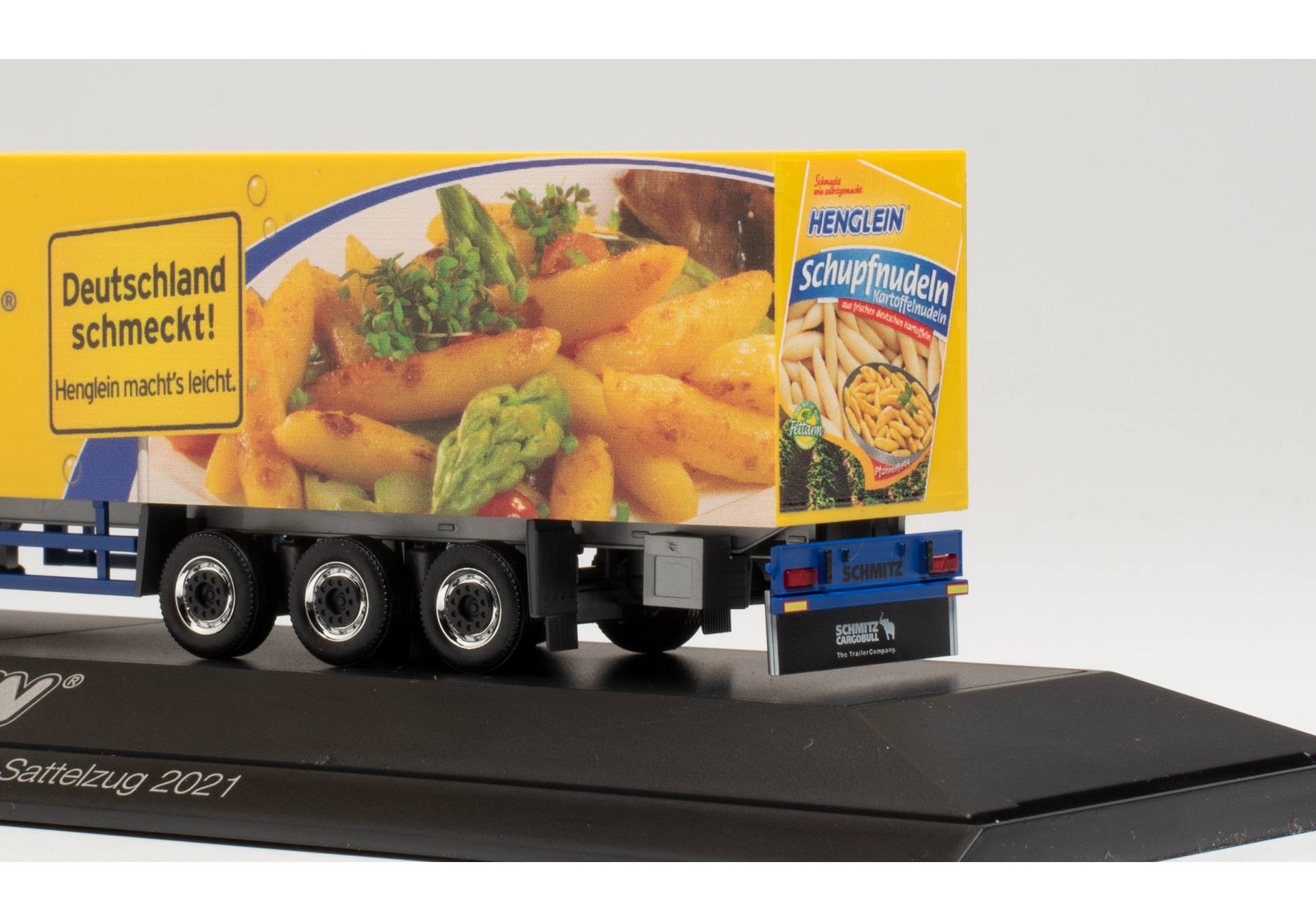 Mercedes-Benz Actros BigSpace ‘18 refrigerated box semitrailer "Henglein Feinkost"