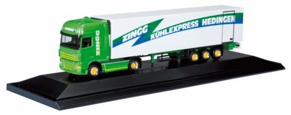 DAF XF 105 SSC cold suitcase saddle train